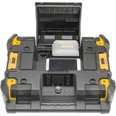 DeWalt DWST1-81078-QW Akku-und Netz Radio, TSTAK Sytem, IP54