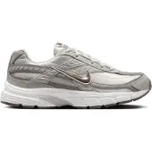 Nike - Women's Initiator - Sneaker Gr 8 braun