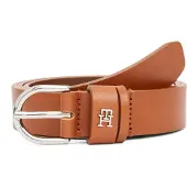 Tommy Hilfiger Ledergürtel "ESSENTIAL EFFORTLESS 2.5 cm breit SILVER", Damen, Gr. 80, braun (cognac), Rindsleder, unifarben, Gürtel Ledergürtel, Einfachdornschließe, Metallemblem
