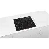 Bosch Serie 8 PKN675DP1D, Schwarz, Edelstahl, Integriert, Keramik, Glaskeramik, 4 Zone(n), 4 Zone(n)