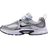 Nike Sneakers HQ6412-100 in White color size 29.5