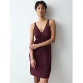 Triumph Nachthemd "Amourette NDK", Damen, Gr. 36, N-Gr, ohne Ärmel, Single Jersey, lila (claret), Single Jersey, Obermaterial: 94% Modal, 6% Elasthan, Kleider Nachthemd, seidig - weich mit Stretch