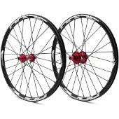 Pride Racing Control V2 451 20´´ Laufradsatz