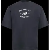 New Balance "REIMAGINED OVERSIZED T-SHIRT" mit moderner Oversized-Passform, aus weichem Baumwolljersey
