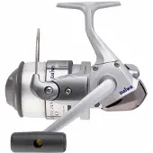 Daiwa Power Cast 50 Angelrolle mit Frontbremse, 10 kg Bremskraft, faltbarer Griff