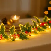 Dripio LED-Lichterkette Hulstform 2,6 m rot/grün 130 LEDs batteriebetrieben