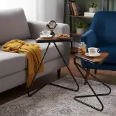 AEA Design Couchtisch Holz Braun Schwarz Dreieckige Platte Minimalistisch