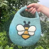 Ancient Wisdom Bienenwachs-Beutel – Mit einem magnetischen Griff – Blau und grün