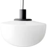 Audo Copenhagen Audo Bank Pendelleuchte mit Opalglas