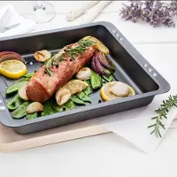 CHG Brat- und Backform EasyOven, mit Antihaftbeschichtung, Auflaufform mit extra Tiefe zum Braten, Schmoren und Backen vieler Speisen, 1 Stück, Maße (L x B x H): 28,5 x 23 x 4 cm