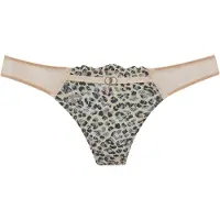 LASCANA String , Damen, Gr. 48/50, beige (leodruck), Microtouch, Obermaterial: 88% Polyamid, 12% Elasthan, figurbetont, Unterhosen String, in aufregendem Leo-Look, Topseller