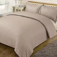 Halay Dekbedovertrek Kingsize 230x220 cm mit satiniertem Streifen in Taupe – Pflegeleicht und waschmaschinengeeignet
