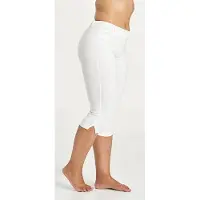 SANDGAARD Caprileggings , Damen, Gr. 38, N-Gr, weiß, Web, Obermaterial: 70% Viskose, 25% Nylon, 5% Elasthan, unifarben, slim fit kniebedeckend, Hosen Caprileggings, Sommerhose mit Elasthan und Schlitz