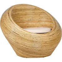 Beliani Gartensessel Naturfarben Rattan Geflochten mit Beigem Kissen Rund Nest-Optik Boho Möbel Outdoor Indoor Garten Terrasse Ausstattung Rattansessel
