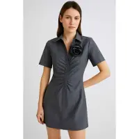 Marella für Damen. 2523226054200 Kurzes Kleid mit Blumenbrosche Cappa grau (42), Lässig, Polyester, Kurzarm
