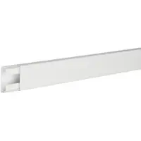 Hager LF1804509016 Leitungsführungskanal aus PVC LF 18x45mm verkehrsweiß - 2 Meter
