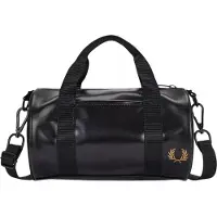 Fred perry für Herren. L1400 Klassische Mini-Sporttasche schwarz, gold (OSFA), Lässig, Recyceltes Polyester, Nachhaltig