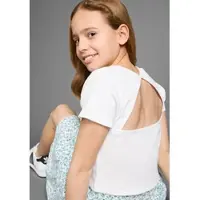 DELMAO T-Shirt "Shirt mit Rücken-Cut out", Mädchen, Gr. 176/182, weiß, Feinripp, Obermaterial: 100% Baumwolle, eng kurz, Rundhals, Shirts T-Shirt, mit cut out im Rückenteil