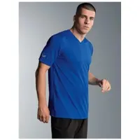 Trigema T-Shirt "V-Shirt COOLMAX", Herren, Gr. S, blau (royal), Trikot, 100% Polyester (recycelt), lang, V-Ausschnitt, Shirts T-Shirt
