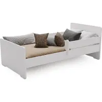 KOBI Kinderbett MAX mit Schutzbarriere 160x80 cm – Weiß, inklusive Matratze, Lattenrost und Montageanleitung, sicher und robust, für Jungen und Mädchen