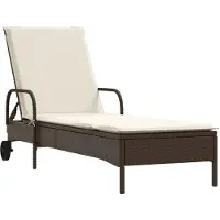 Syfax Sonnenliege mit Rollen und Auflage Braun Poly Rattan
