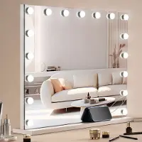 StarTech.com Hollywood Schminkspiegel - Kosmetikspiegel mit USB Typ C - 791x597mm - Desktop-Spiegel für professionelle Make-up-Anwendungen