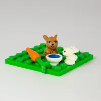 LEGO MOC Set: Individuelle Hasen-Szene mit 2 Hasenfiguren und grüner Bauplatte