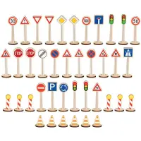 Goki Verkehrsschilder Spielset - Pädagogisches Holzspielzeug 40 Stück
