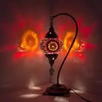 Halay Türkische Tischlampe mit 13 cm rotem Mosaikglas - Handgefertigte orientalische Lampe für stimmungsvolle Beleuchtung
