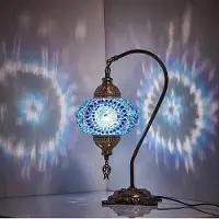 Halay Handgemachte türkische Tischlampe im Bogenmodell in Blau – Orientalische Mosaiklampe für stimmungsvolle Beleuchtung