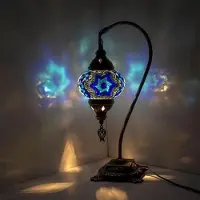 Halay Handgefertigte türkische Lampe Orientalischer Bogenmodell 45 mit blauer Mosaik-Galzenkugel