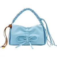 Desigual kleine Tasche hellblau glänzend Schleife geflochtener Henkel