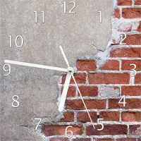 Wallario Design Wanduhr Steinwand rote Ziegelsteine mit Putz aus Echtglas, Größe 20 x 20 cm