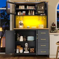 OKWISH Küchenschrank,Hochschrank mit LED-Lichtleiste und Getränkehaltern,Seitenboard,Aufbewahrungsschrank mit Schubladen und offenen Ablagefächern,Geeignet für Wohnzimmer,Schwarz