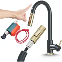 ARI 2-Wege Küchenarmatur Totto, Modern-design, 360° schwenkbar, herausziehbare Brause, Einzelauslauf, Keramikkartusche Schwarz Gold