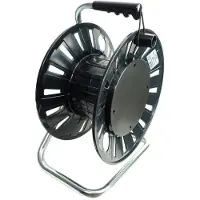 Un Universal-Trommelhaspel Z-l-o 300 30.1