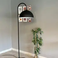 Bamyum Schwarze Stehlampe Moderne Dekorative Stehlampe aus Metall