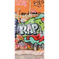 Wallario Design Wanduhr bedruckt, Größe 30 x 60 cm, Motiv: RAP-Graffiti- Wand mit verschiedenen Tags