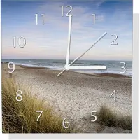 Wallario Design Wanduhr Strandspaziergang im Urlaub an der Ostsee aus Aluverbund, Größe 30 x 30 cm