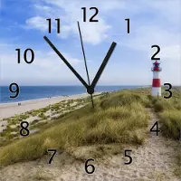 Wallario Design Wanduhr Am Strand von Sylt Leuchtturm auf der Düne Panorama aus Echtglas, Größe 30 x 30 cm