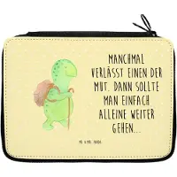 Mr. & Mrs. Panda Bleistiftetui Schildkröte Wanderer - Gelb Pastell - Geschenk, Rucksack, Schüleretui, Motivation, Schlampermäppchen, Motivationssprüche, Neuanfang