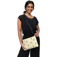 Mr. & Mrs. Panda Damentasche Pinguin umarmen - Gelb - Geschenk, Umarmung Verliebt, Handtasche, Damen Umhängetasche, Liebe, Verknallt, Hochzeit, Paar, Verlobung
