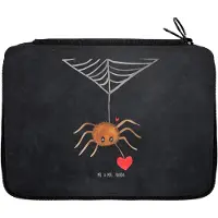 Mr. & Mrs. Panda Federmappe Spinne Agathe Liebe - Kreidetafel - Geschenk, Liebesgeschenk, Liebesbeweis, Mäppchen, Schlamper, Etui, Federtasche, Federmäppchen, Verliebt