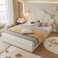 STILVORA 140×200 Polsterbett mit Bettkopf in geschwungenen Blütenblättern,Doppelbett mit Lattenrost,Bettgestell mit Anti-Rutsch-Design,Samt,mit Matratze,Beige