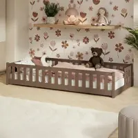 KIDS Collection Kinderbett Bodenbett mit Rausfallschutz Lattenrost und Matratze Montessori Bett Bed Gitterbett Kinder Jugendbett Einzelbett | 90x200 cm | Milchschokolade