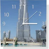 Wallario Design Wanduhr Wolkenkratzer in Dubai aus Aluverbund, Größe 30 x 30 cm