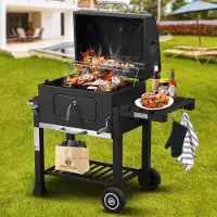 Strattore Holzkohlegrill / quadratischer BBQ XL Grillwagen aus Eisen