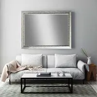 OEM Kleiner Badezimmerspiegel, zeitloses Design, horizontal und vertikal aufhängbar