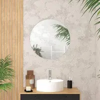 Markenlos Badspiegel – runde Form, elegantes Design