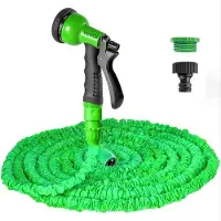 DigiRigi Ausziehbarer flexibler Gartenschlauch 30 m – Bewässerungsschlauch mit 8 Sprühmodi, kompakt, grün